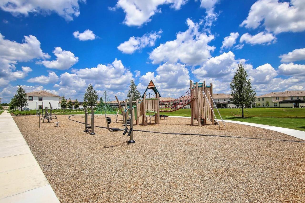 H - New 2 Bedroom - 5 Miles To - Free Water Park Apartment *