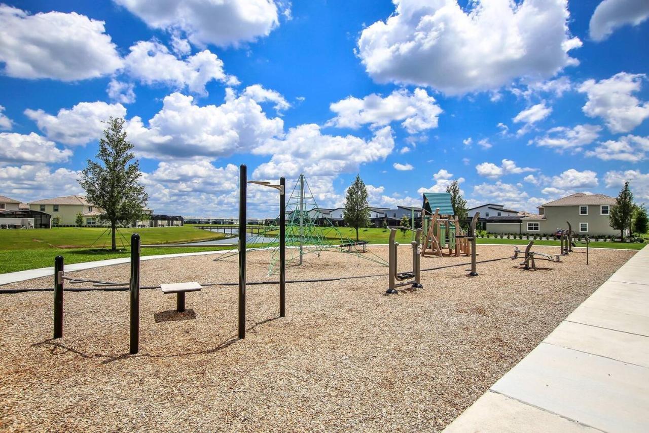 H - New 2 Bedroom - 5 Miles To - Free Water Park Apartment *